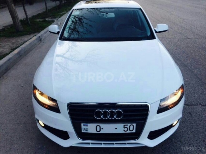 Audi A4 2011, 136,000 km - 2.0 л - Bakı