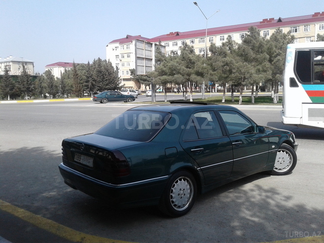 Mercedes C 220 1998, 325,000 km - 2.2 л - Sumqayıt