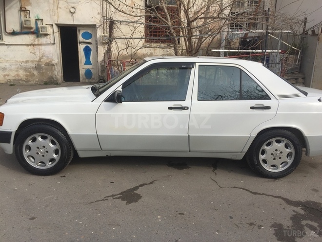 Mercedes 190 1990, 250,000 km - 1.8 l - Bakı