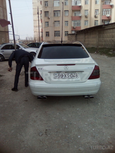 Mercedes E 220 2005, 170,000 km - 2.2 l - Bakı