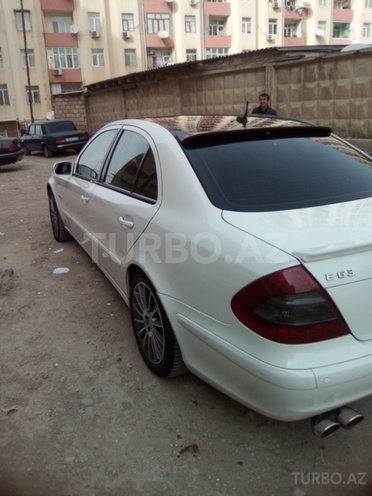 Mercedes E 220 2005, 170,000 km - 2.2 l - Bakı