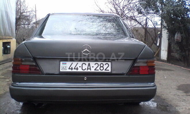 Mercedes E 200 1991, 240,000 km - 2.0 л - Cəlilabad