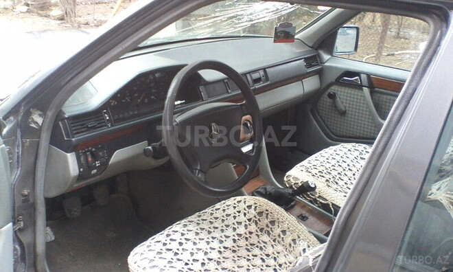 Mercedes E 200 1991, 240,000 km - 2.0 л - Cəlilabad