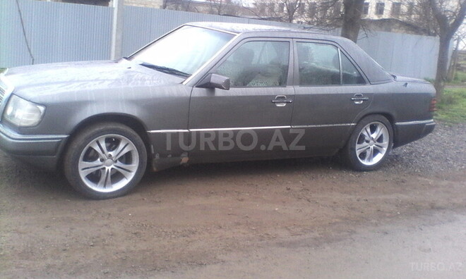 Mercedes E 200 1991, 240,000 km - 2.0 л - Cəlilabad