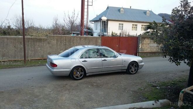 Mercedes E 300 1999, 362,548 km - 3.0 l - Lənkəran