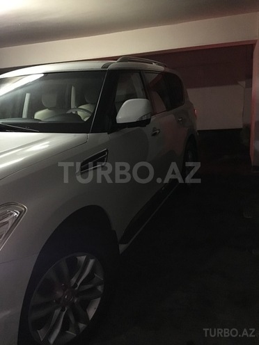 Nissan Patrol 2011, 98,753 km - 5.6 л - Bakı