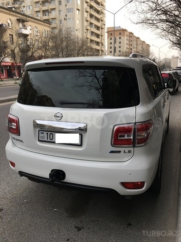 Nissan Patrol 2011, 98,753 km - 5.6 л - Bakı