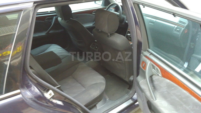 Mercedes E 220 2000, 365,000 km - 2.2 l - Bakı