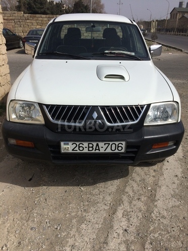 Mitsubishi L200 2005, 210,000 km - 2.5 л - Bakı