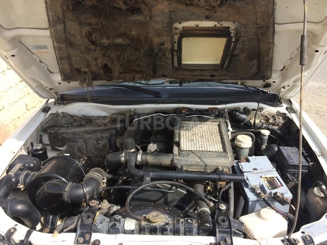 Mitsubishi L200 2005, 210,000 km - 2.5 л - Bakı