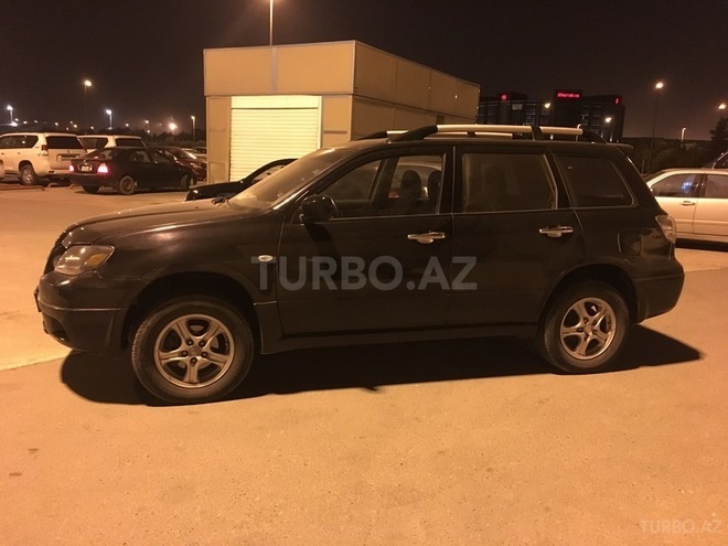 Mitsubishi Outlander 2003, 246,000 km - 2.4 l - Bakı