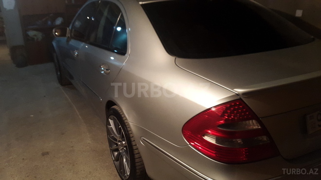 Mercedes E 320 2004, 355,000 km - 3.2 l - Bakı