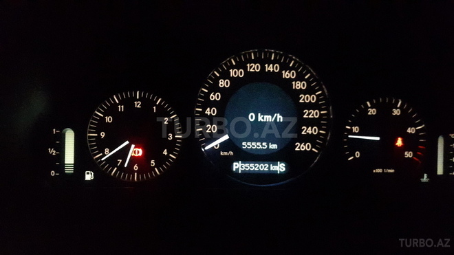 Mercedes E 320 2004, 355,000 km - 3.2 l - Bakı
