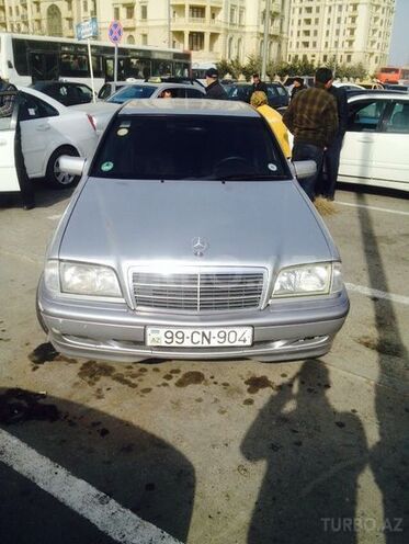 Mercedes C 180 1999, 250,000 km - 1.8 l - Bakı