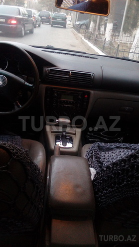 Volkswagen Passat 2003, 240,000 km - 1.8 l - Sumqayıt