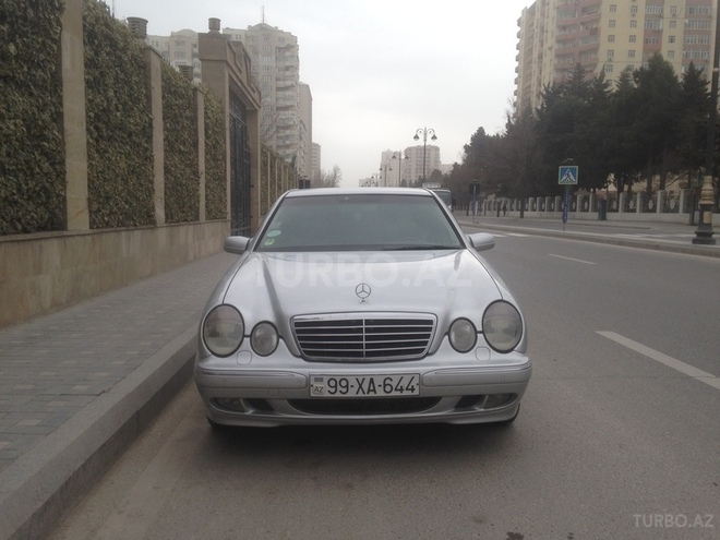 Mercedes E 270 2000, 280,000 km - 2.7 l - Bakı