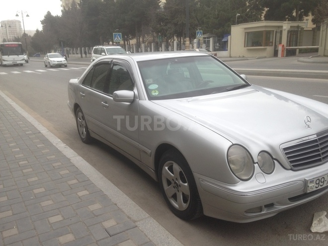 Mercedes E 270 2000, 280,000 km - 2.7 l - Bakı