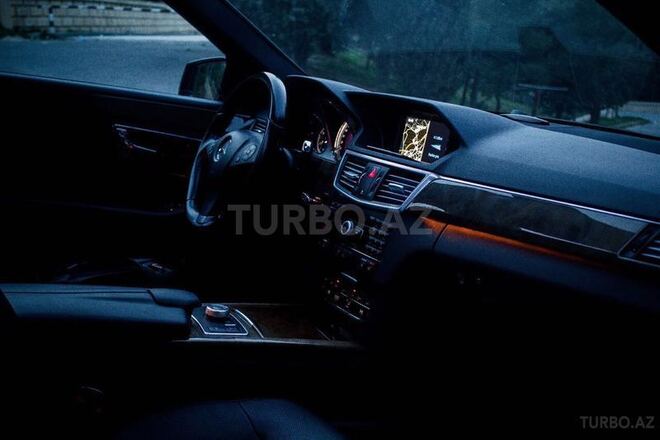 Mercedes E 350 2010, 99,000 km - 3.5 l - Bakı