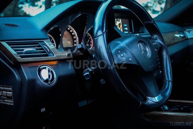 Mercedes E 350 2010, 99,000 km - 3.5 l - Bakı