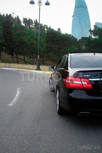 Mercedes E 350 2010, 99,000 km - 3.5 l - Bakı