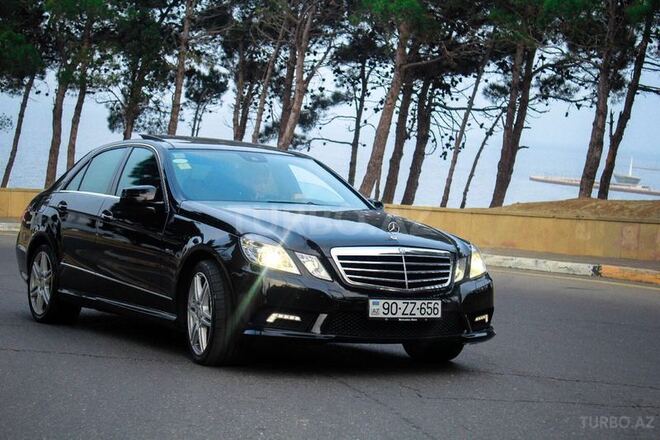 Mercedes E 350 2010, 99,000 km - 3.5 l - Bakı
