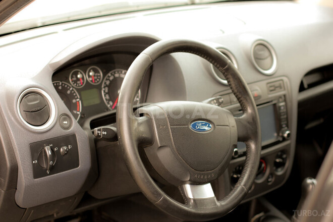 Ford Fusion 2010, 90,000 km - 1.4 l - Bakı
