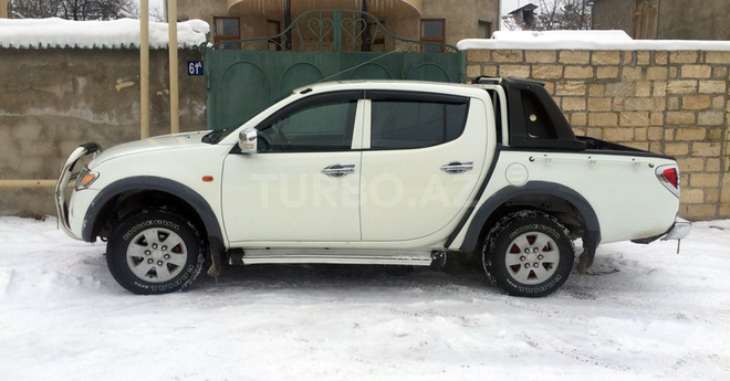 Mitsubishi L200 2007, 151,000 km - 2.5 л - Quba