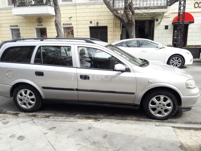 Opel Astra 2000, 200,000 km - 1.6 l - Bakı