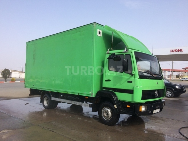 Mercedes 711 D 1994, 180,000 km - 4.0 l - Gəncə