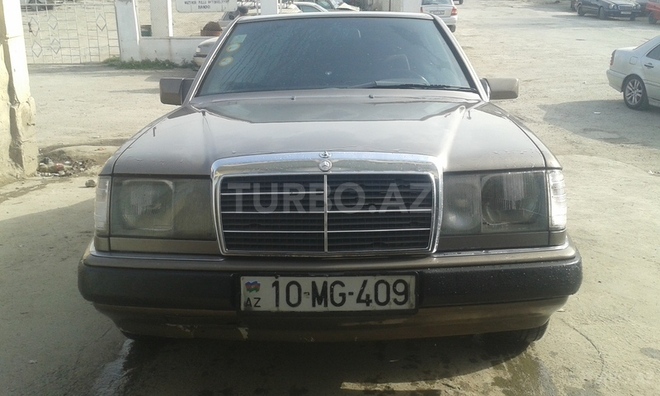 Mercedes E 200 1990, 157,554 km - 2.0 l - Sumqayıt