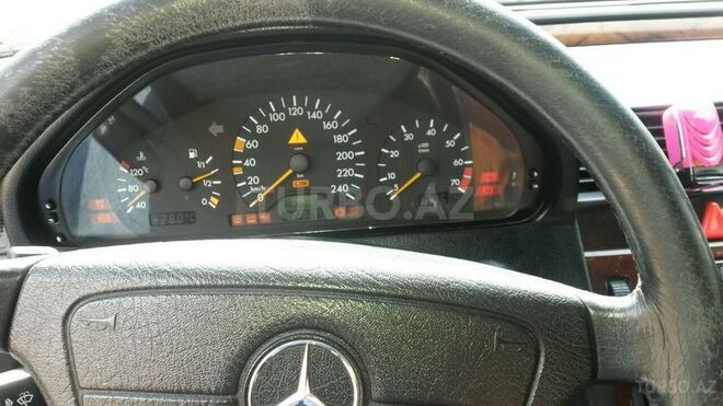 Mercedes C 180 2000, 239,000 km - 1.8 л - Bakı