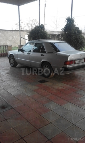 Mercedes 190 1992, 25,000 km - 2.0 l - Cəlilabad