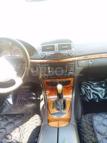 Mercedes E 220 2002, 325,000 km - 2.2 l - Bakı