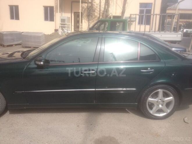 Mercedes E 220 2002, 325,000 km - 2.2 l - Bakı