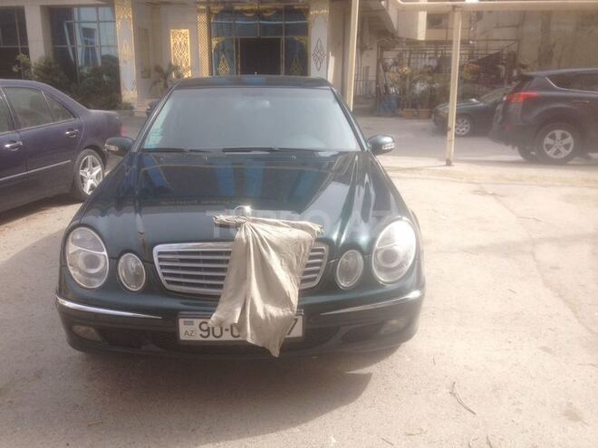 Mercedes E 220 2002, 325,000 km - 2.2 l - Bakı
