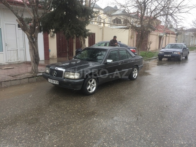 Mercedes 190 1992, 270,000 km - 1.8 л - Bakı
