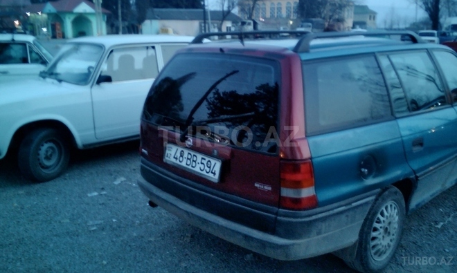 Opel Astra 1992, 300,000 km - 1.8 l - Oğuz