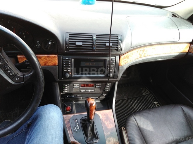 BMW 525 2002, 266,000 km - 1.9 l - Bakı