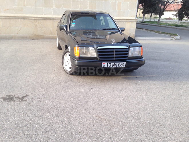 Mercedes E 230 1992, 390,123 km - 2.3 l - Bakı