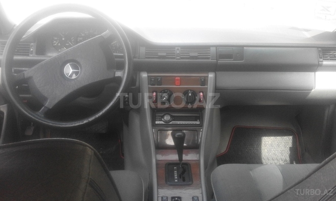 Mercedes E 230 1990, 245,000 km - 0.2 л - Bakı
