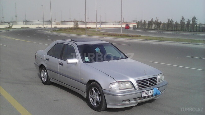 Mercedes C 220 1997, 196,000 km - 2.2 l - Bakı