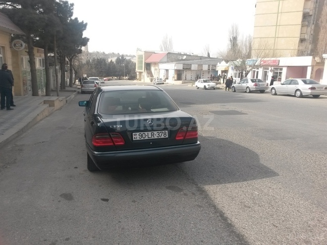 Mercedes E 230 1996, 380,000 km - 2.3 л - Bakı