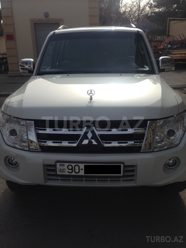 Mitsubishi Pajero 2014, 27,000 km - 3.8 l - Bakı
