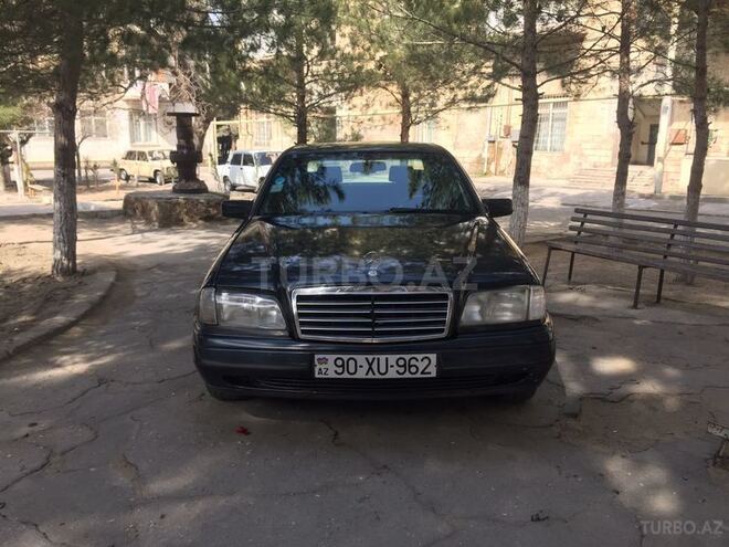 Mercedes C 230 1996, 230,000 km - 2.3 l - Sumqayıt