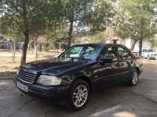 Mercedes C 230 1996, 230,000 km - 2.3 l - Sumqayıt