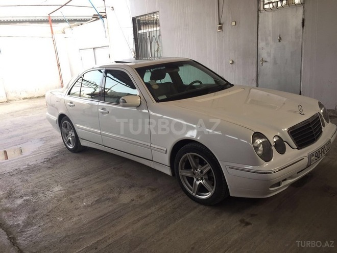 Mercedes E 320 1999, 204,000 km - 3.2 l - Bakı