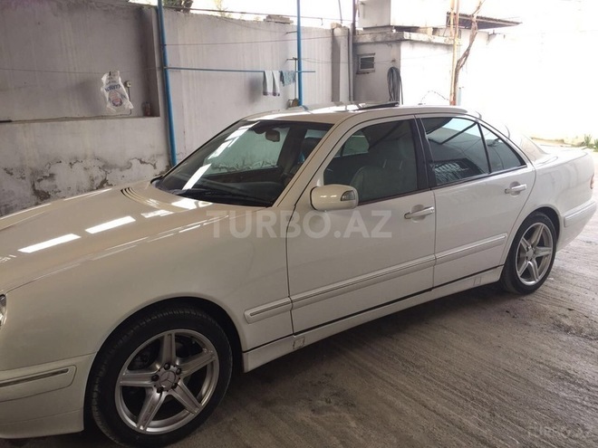 Mercedes E 320 1999, 204,000 km - 3.2 l - Bakı