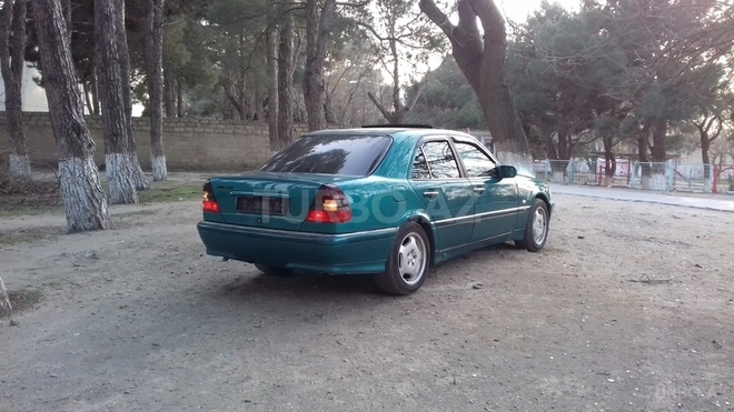 Mercedes C 180 1999, 210,000 km - 1.8 l - Sumqayıt