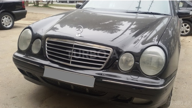 Mercedes E 280 2000, 390,000 km - 0.3 л - Bakı