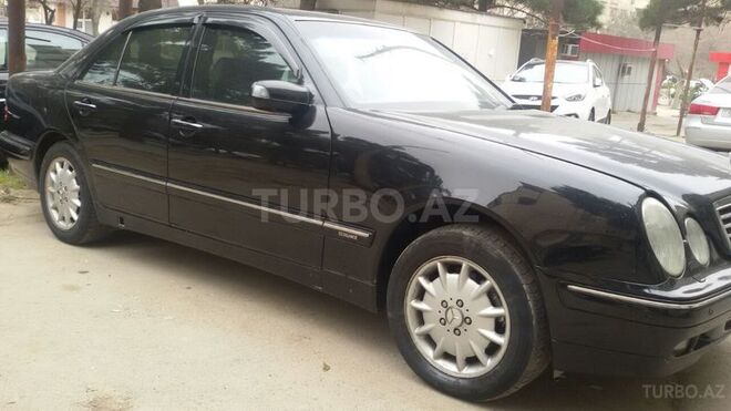 Mercedes E 280 2000, 390,000 km - 0.3 л - Bakı